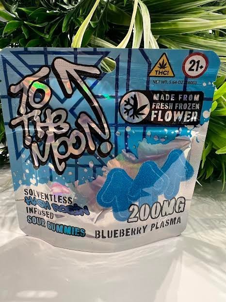 0-2.jpg To the moon- Solventless Hash Rosin Infused Sour Gummies- Blueberry Plasma- 200mg - Image 1