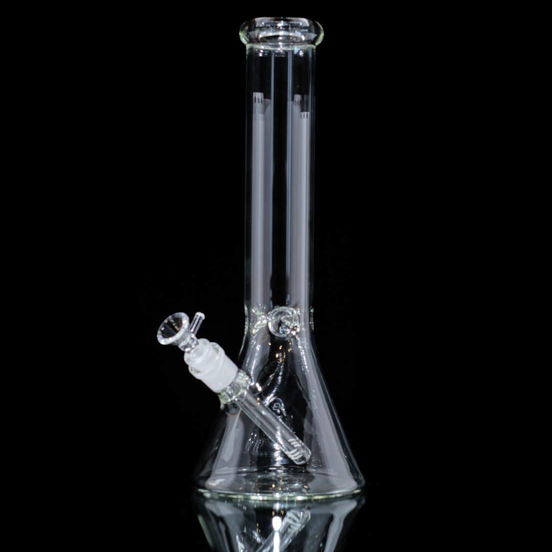 tall_beaker_20-06-2023_02.jpg Tall Beaker Bong 5mm - Image 1