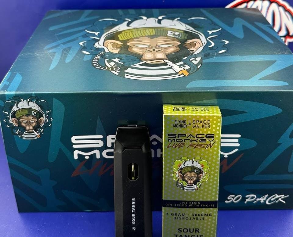 whatsapp-image-2024-06-03-at-6-17-54-pm-2.jpeg Space Monkey 3G Live Resin Disposable - Image 1